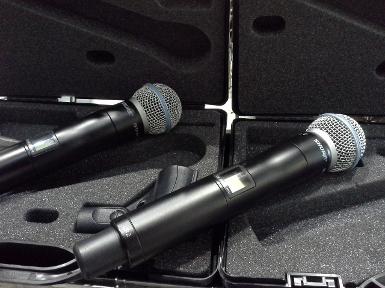 Mic shure UHF R ใหม่ shure URF D ไมค์รุ่นที่ดีที่สุดของshure อังกฤษ